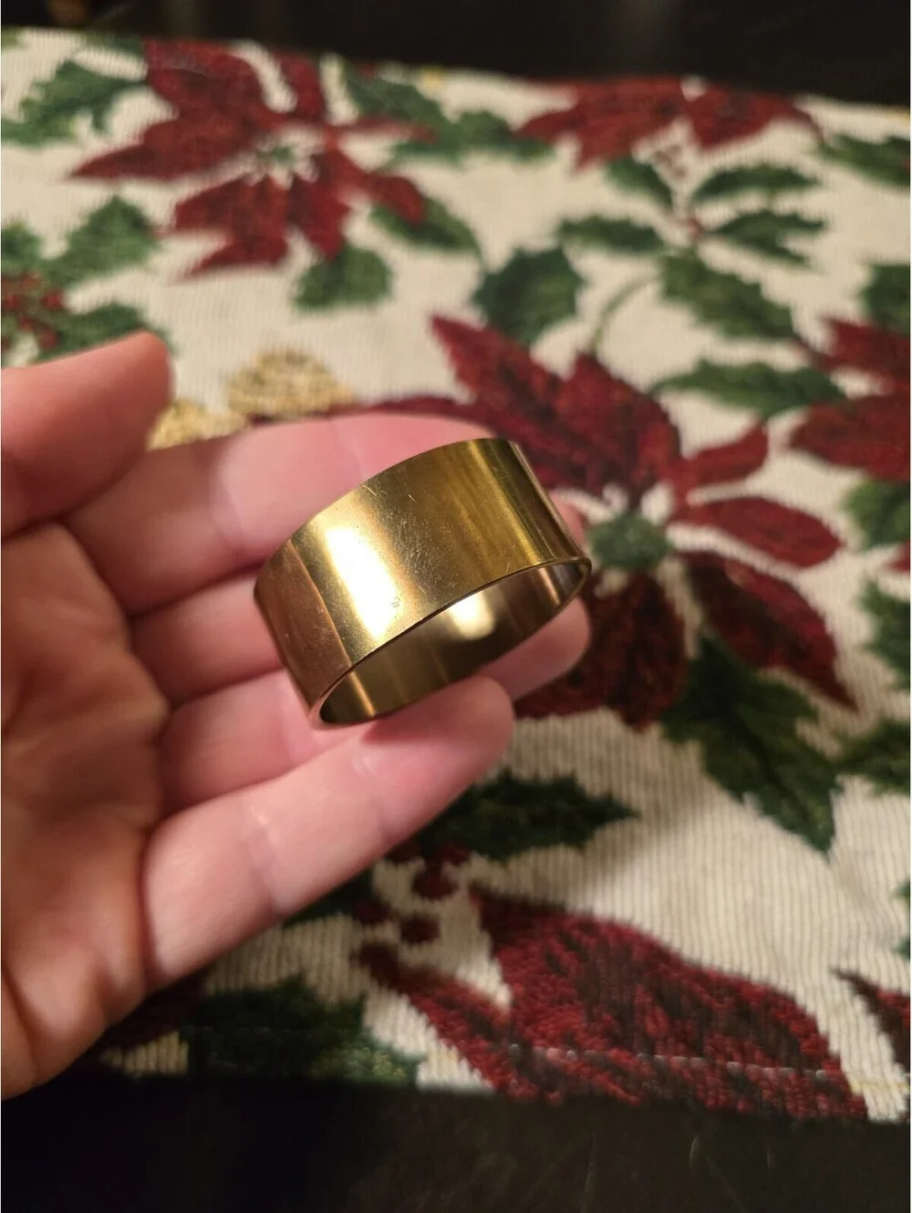 Vintage Brass Napkin Rings Set Of 4.